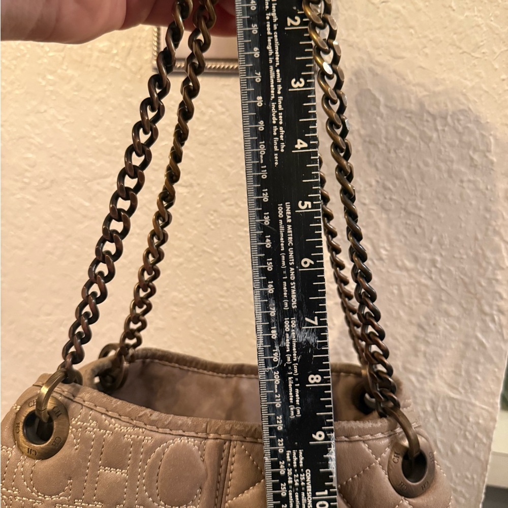 CH Carolina Herrera monogram and quilted tan handbag - Picture 9 of 12